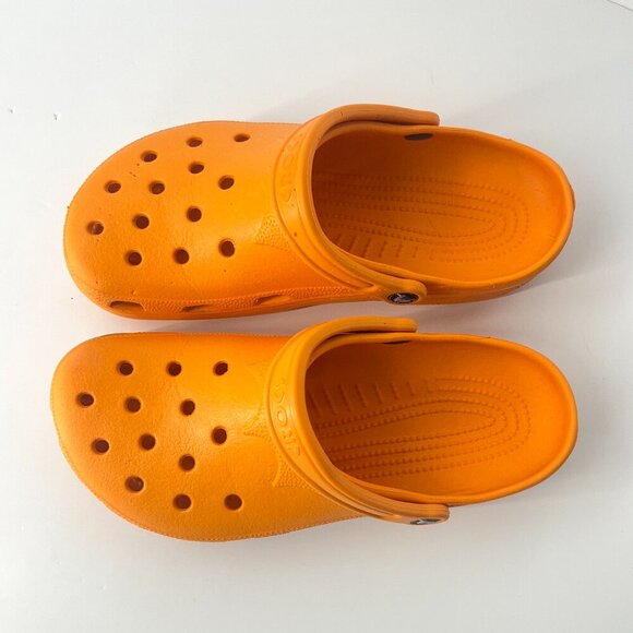 W 10-11/ M 8-9 Crocs Unisex Adult Iconic Orange Classic Clog Sandal *READ BELOW - Picture 3 of 13